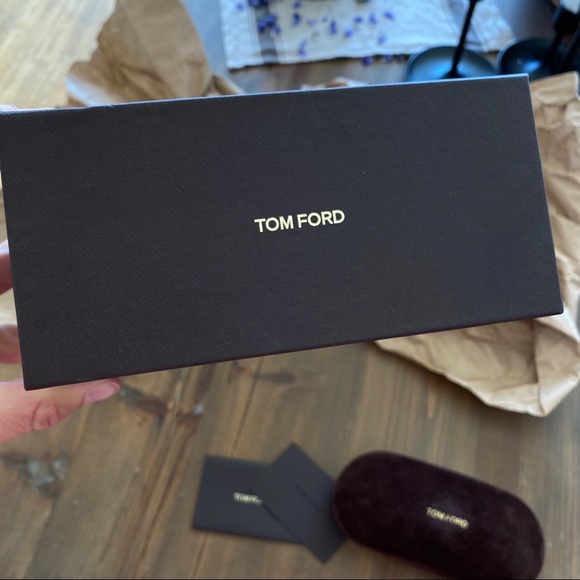 Tom Ford sunglasses box - Picture 2 of 5